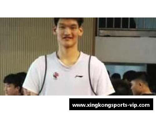 姚明：超越篮坛的巨人